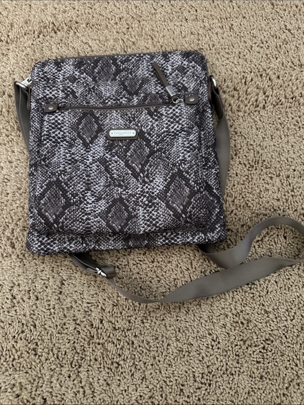 Baggallini Gray Snake-Print Messenger Crossbody